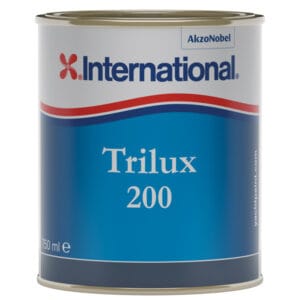 Køb Trilux 200 bundmaling i hvid 0,75 L. Hård bundmaling til kapsejlere og trailerbåde. Bestil online nu.