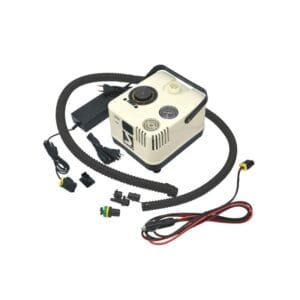 Effektiv elektrisk pumpe til SUP og kajak. Hurtig oppustning med automatisk stopfunktion. Få din pumpe klar til vandet i dag!