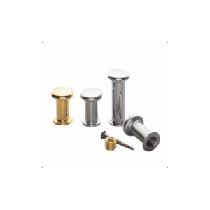 CABIN Hook fås i 4 varianter med Variant: 30 mm forkromet, 30 mm messing PVD, 50 mm forkromet, 50 mm messing PVD.