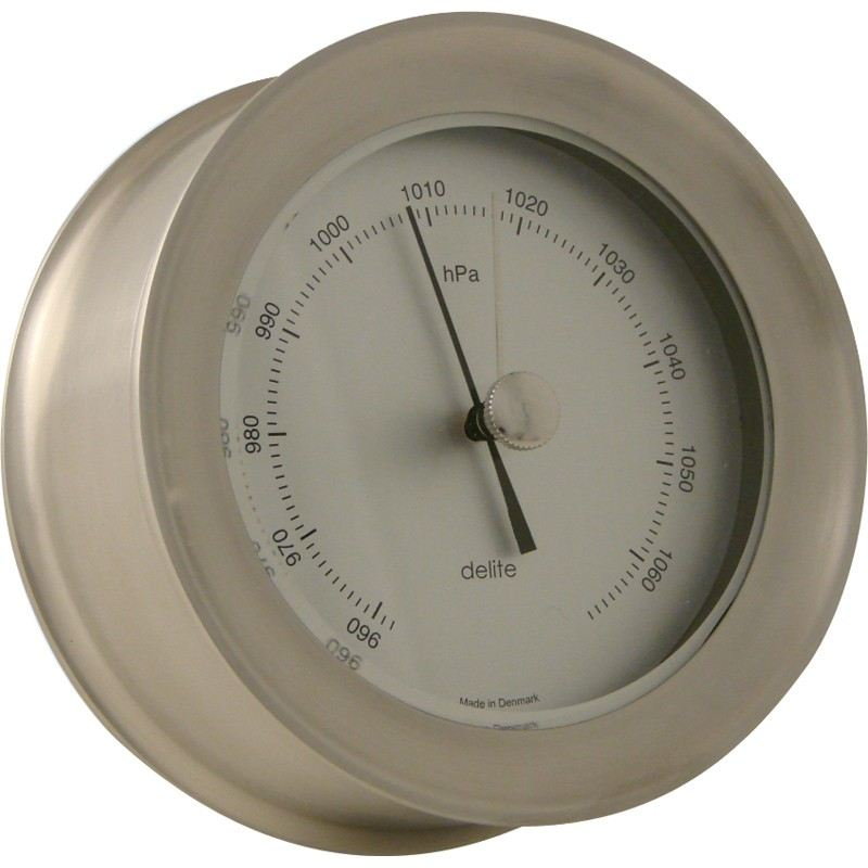 Vælg mellem Zealand instrumenter i rustfrit stål: ur, barometer og termometer. Se størrelser og varianter.